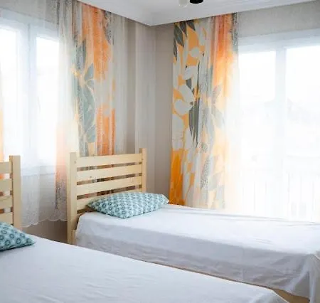 3 Bedroom Close To Mall And Bus Station פאטהיה