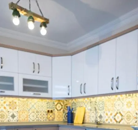 아파트 3 Bedroom Close To Mall And Bus Station